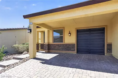 2707 Chinaberry Hill St, Laughlin, NV 89029