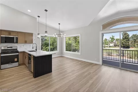 4820 Black Bear Rd #201, Las Vegas, NV 89149