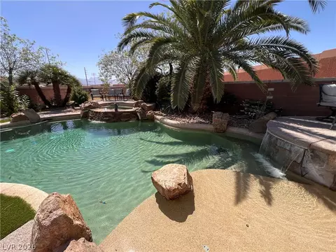 6405 Raptor Ct, North Las Vegas, NV 89084