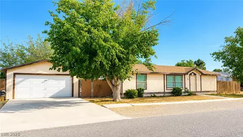 4161 E Redwood Rd, Pahrump, NV 89048