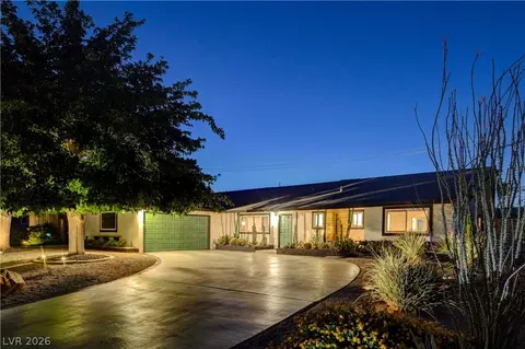 2704 Gilmary Ave, Las Vegas, NV 89102