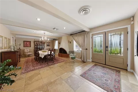 221 Rosemary Ln, Las Vegas, NV 89107
