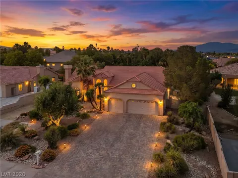 9360 W Red Coach Ave, Las Vegas, NV 89129