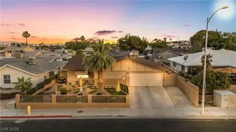 7301 Alta Dr, Las Vegas, NV 89145