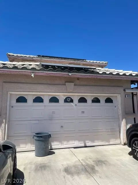 5810 E Autumn Harvest Ave, Las Vegas, NV 89142