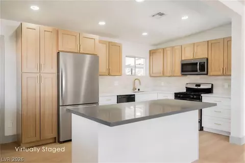 1124 Nassau Dr, Las Vegas, NV 89108