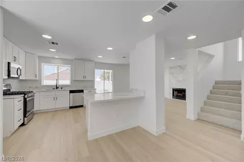 919 High Plains Dr, Henderson, NV 89002