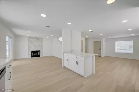 919 High Plains Dr, Henderson, NV 89002
