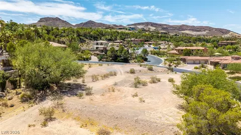 12 Rue Mediterra Dr, Henderson, NV 89011