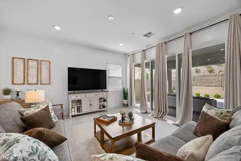 88 Reverie Heights Ave, Henderson, NV 89011