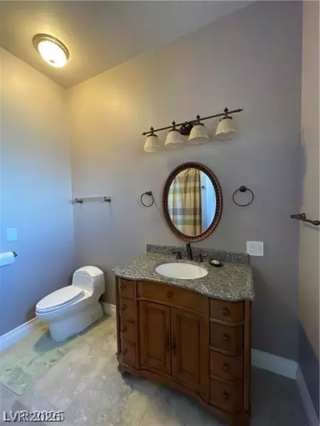 Bath - 5029 Ellison Rd, Ely, NV 89301 photo 5 of 10