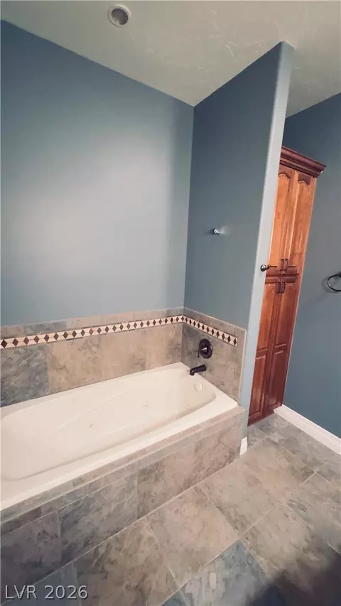 Bath - 5029 Ellison Rd, Ely, NV 89301 photo 6 of 10