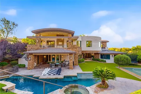 47 Soaring Bird Ct, Las Vegas, NV 89135