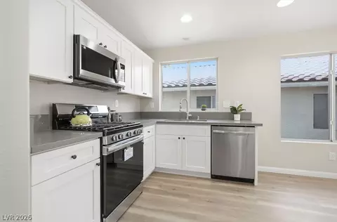 9637 Boylagh Ave, Las Vegas, NV 89129