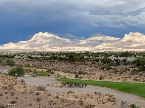 9224 Tesoras Dr #301, Las Vegas, NV 89144