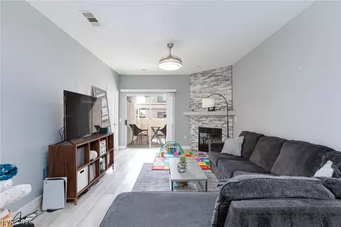 8725 W Flamingo Rd #109, Las Vegas, NV 89147