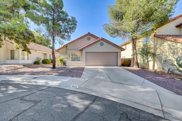 9644 Swan Bay Dr, Las Vegas, NV 89117