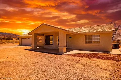 701 Mount Charleston Dr, Pahrump, NV 89048