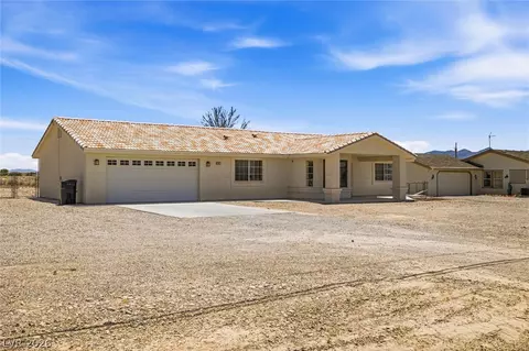 701 Mount Charleston Dr, Pahrump, NV 89048