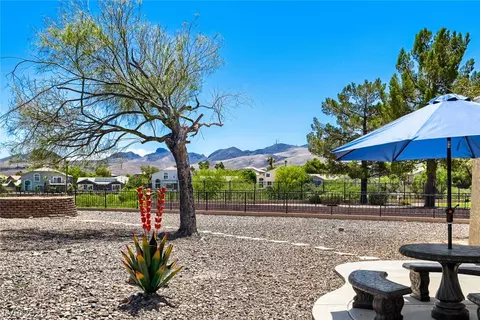 2516 Evansville Ave, Henderson, NV 89052