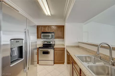 8101 W Flamingo Rd #2109, Las Vegas, NV 89147