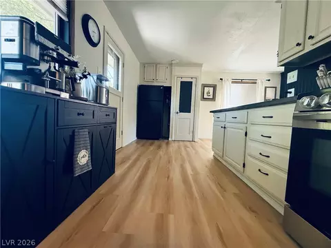 Kitchen - 28 Reno Rd, Ely, NV 89301 photo 2 of 2