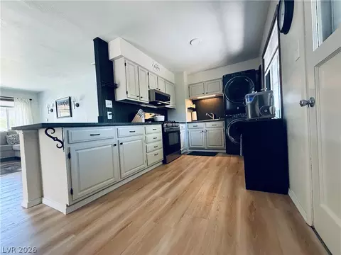 Kitchen - 28 Reno Rd, Ely, NV 89301 photo 1 of 2