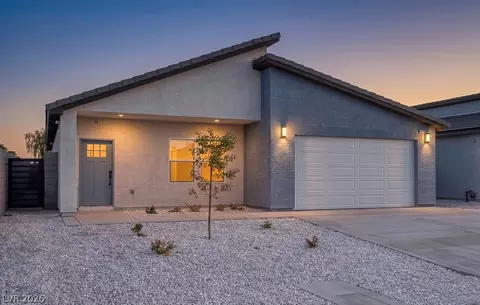 4877 E Cincinnati Ave, Las Vegas, NV 89104