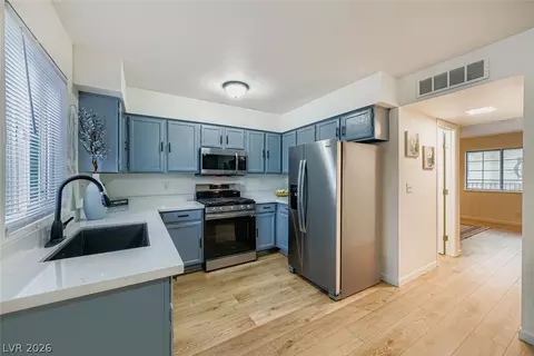 7054 Burcot Ave #G40, Las Vegas, NV 89156