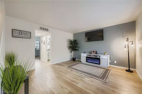 7054 Burcot Ave #G40, Las Vegas, NV 89156