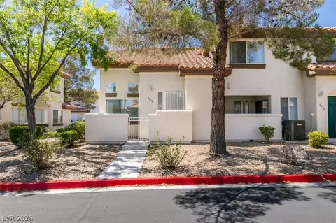 8012 Divine Dr, Las Vegas, NV 89128