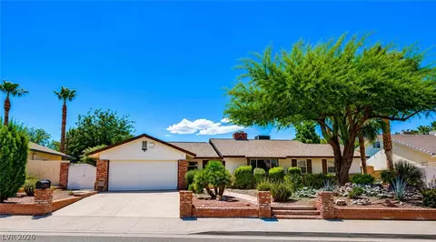 1209 Oak Tree Ln, Las Vegas, NV 89108