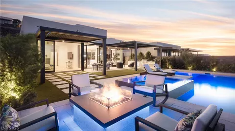678 Blackrock Rim Dr, Henderson, NV 89012