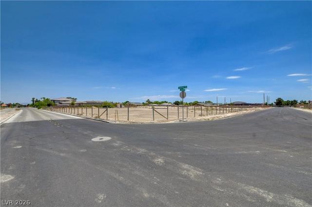 6465 Meisenheimer Ave, Las Vegas, NV 89131