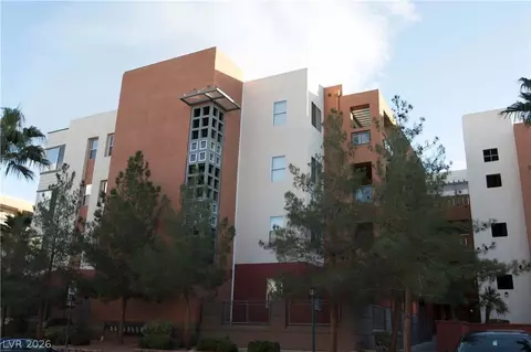 43 E Agate Ave #302, Las Vegas, NV 89123