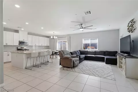 7017 Fossil Rim St, North Las Vegas, NV 89084