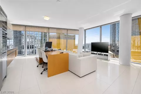 3722 Las Vegas Blvd #1012, Las Vegas, NV 89158