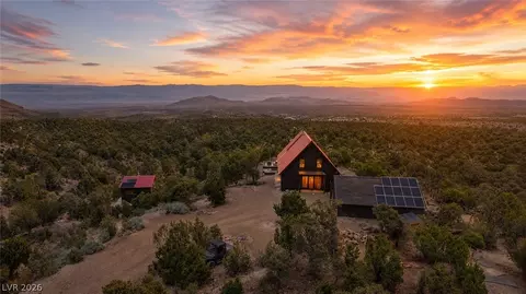 154 Oak Trail Cir, Cold Creek, NV 89124