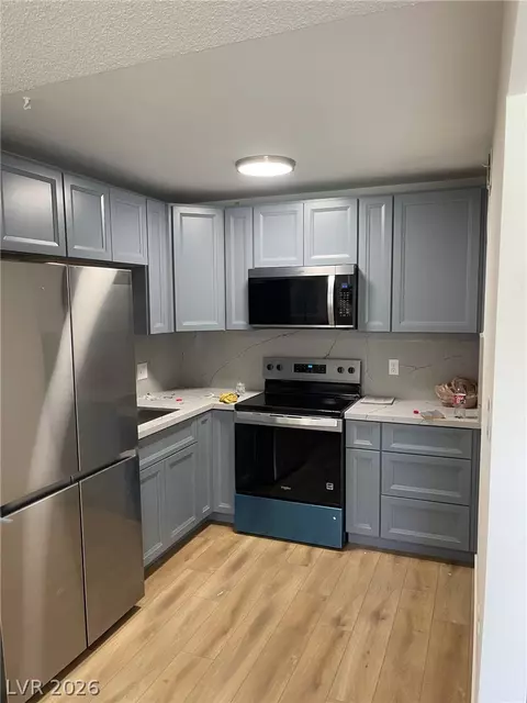208 Orland St #10, Las Vegas, NV 89107