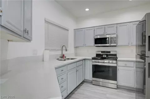 1817 Cutlass Dr #0, Henderson, NV 89014