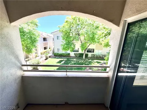 1420 Red Crest Ln #203, Las Vegas, NV 89144