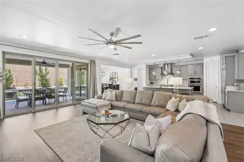 8269 Skye Gorge St, Las Vegas, NV 89166