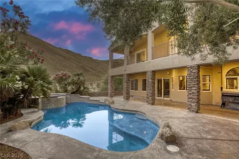10777 Hunter Mountain Ave, Las Vegas, NV 89129