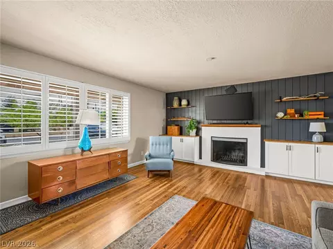 801 Griffith Ave, Las Vegas, NV 89104