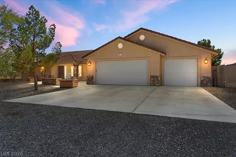 901 Laguna St, Pahrump, NV 89048