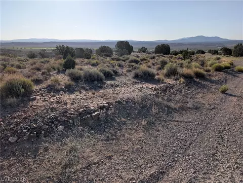 Mabel Trail, Caliente, NV 89008 photo 3