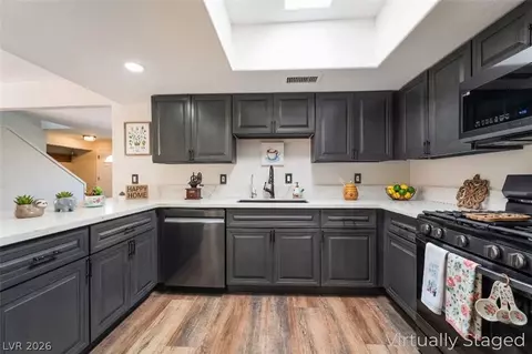 3750 Pilgrim St, Las Vegas, NV 89121