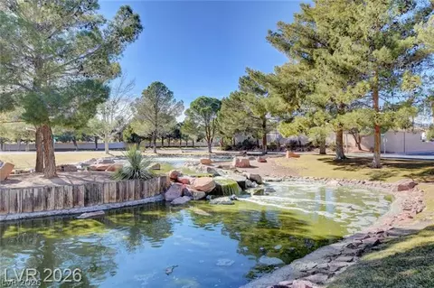 3204 Crescent Run Ct, Las Vegas, NV 89117