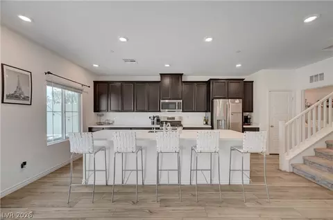 7204 N Decatur Blvd #3, Las Vegas, NV 89131