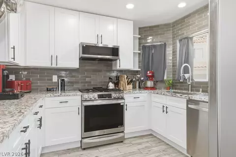 3328 Cheltenham St, Las Vegas, NV 89129